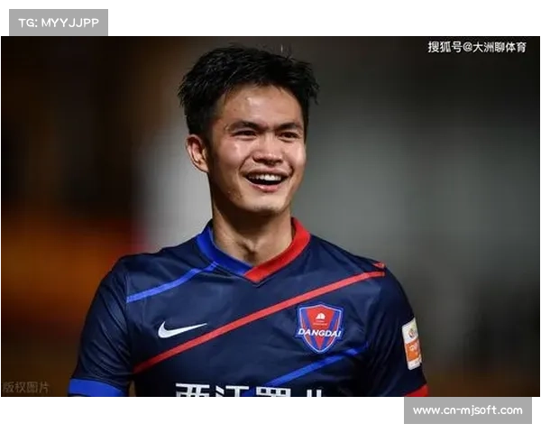 云南玉昆官宣罗竞、迪力穆拉提、尹聪耀等球员不再续约。